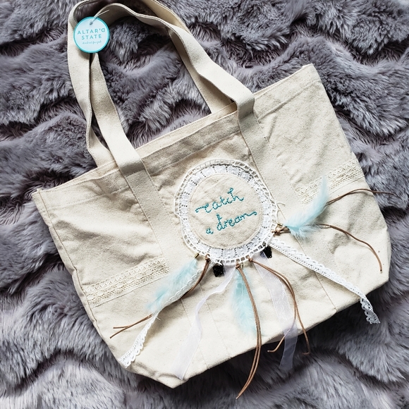 NWT Altar'd State "Catch A Dream" Canvas Bag - Picture 1 of 7